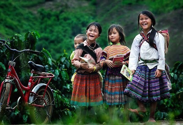 Create a Language-Rich Environment for Ethnic Minority Children