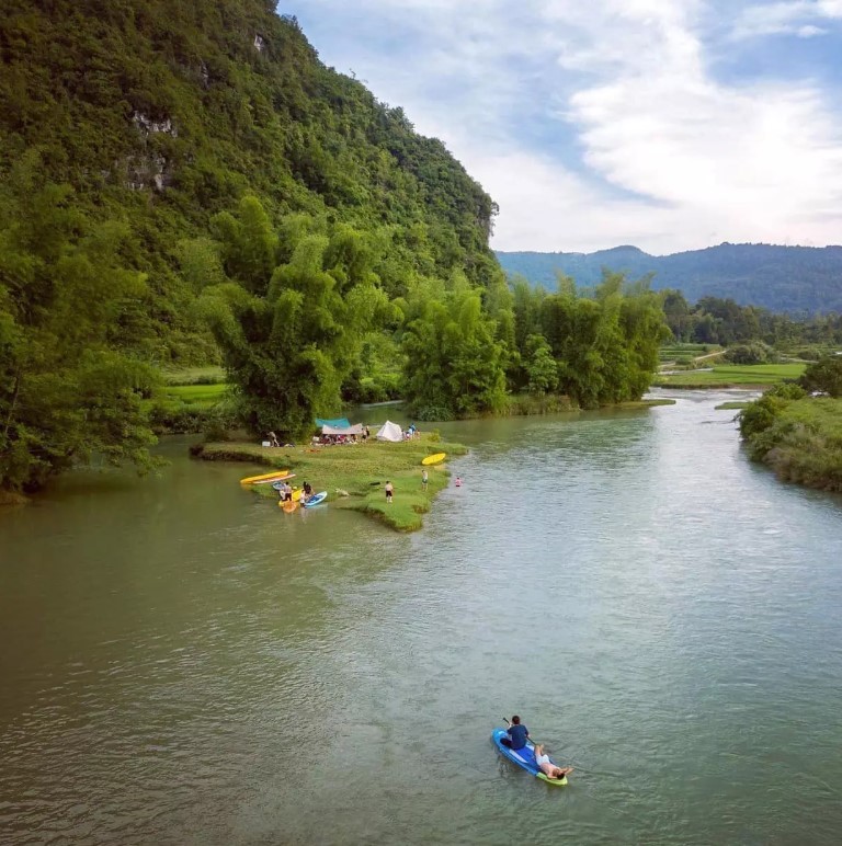 6 Beautiful Green Camping Spots in Cao Bang