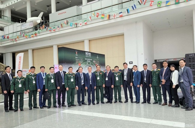 Vietnam Attends Security, Defence Expo in Turkey