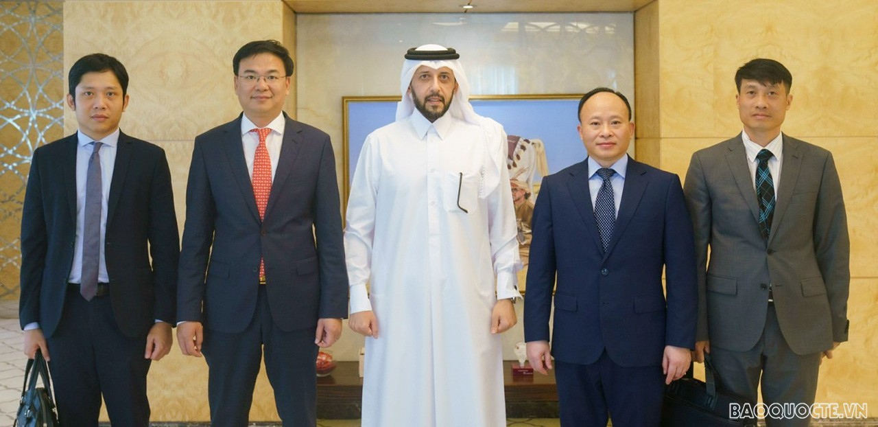 Vietnam and Qatar Promote Economic Cooperation, Increase Commercial Flights