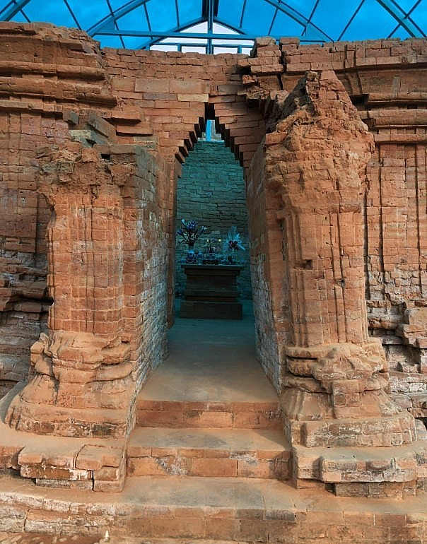Inside The Ancient Cham Tower Set A World Record
