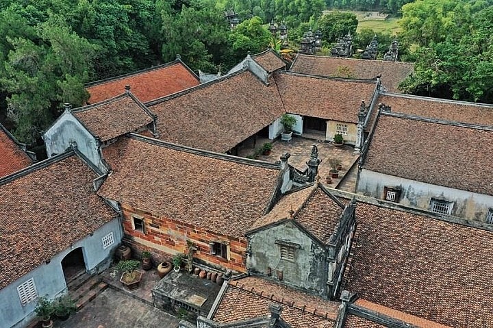 Seeking Spirituality in Bac Giang's Garden of Towers