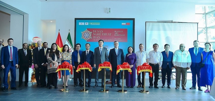 Exhibition Introduces Iranian Cultural Legacies to Vietnamese People