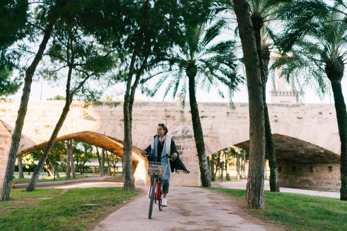 Hanoi Listed in the Top 6 Destinations for a Cycling Holiday