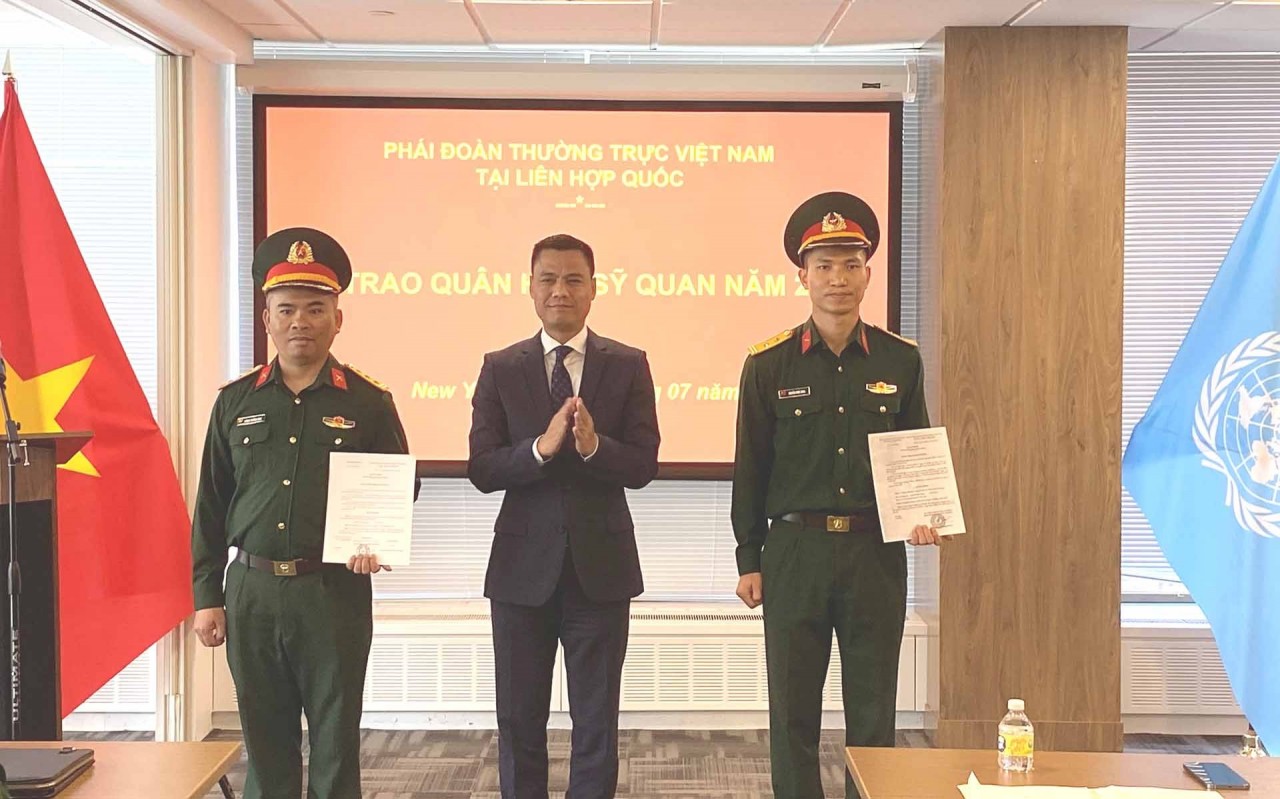 Vietnam’s Military Officers at UN Headquarters Promoted to New Ranks