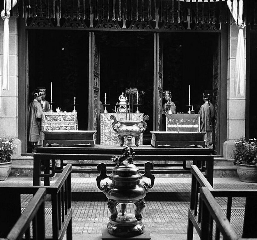 Saigon Cho Lon in 1947 Through A French Photographer's lens