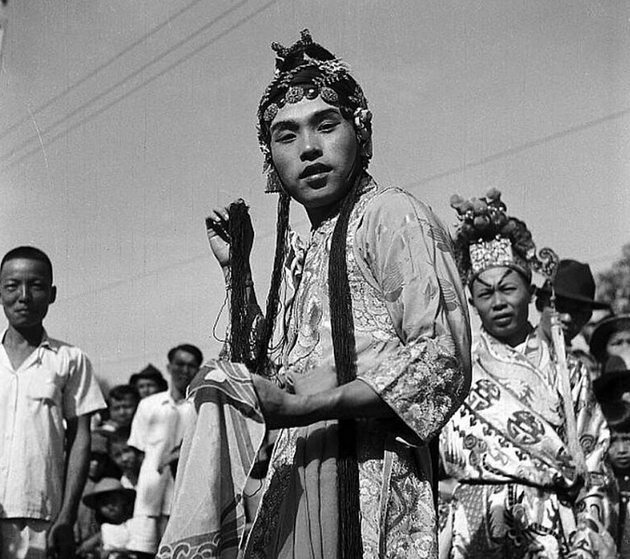 Saigon Cho Lon in 1947 Through A French Photographer's lens