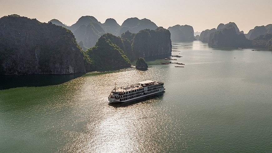 US Magazine Names Lan Ha Bay Among Most Beautiful Places in Southeast Asia