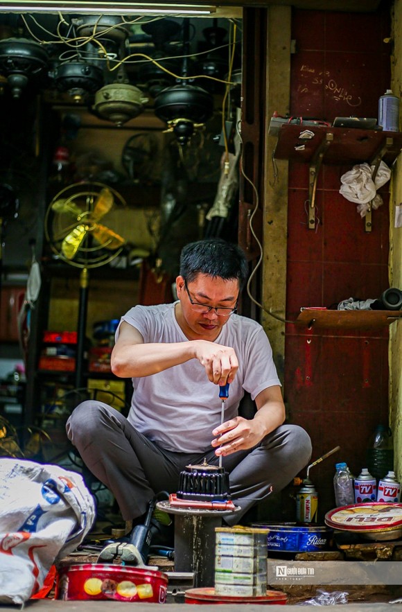 Photo: Tap chi Nguoi Dua Tin