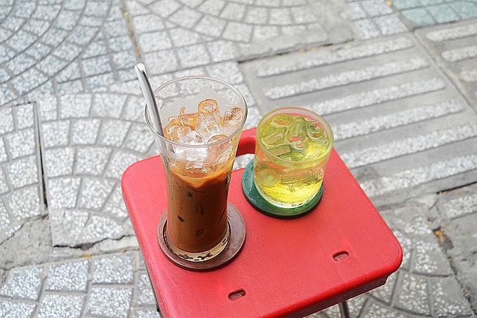 4 Nostalgic Cafés in Hanoi Bringing Customers Back in Time