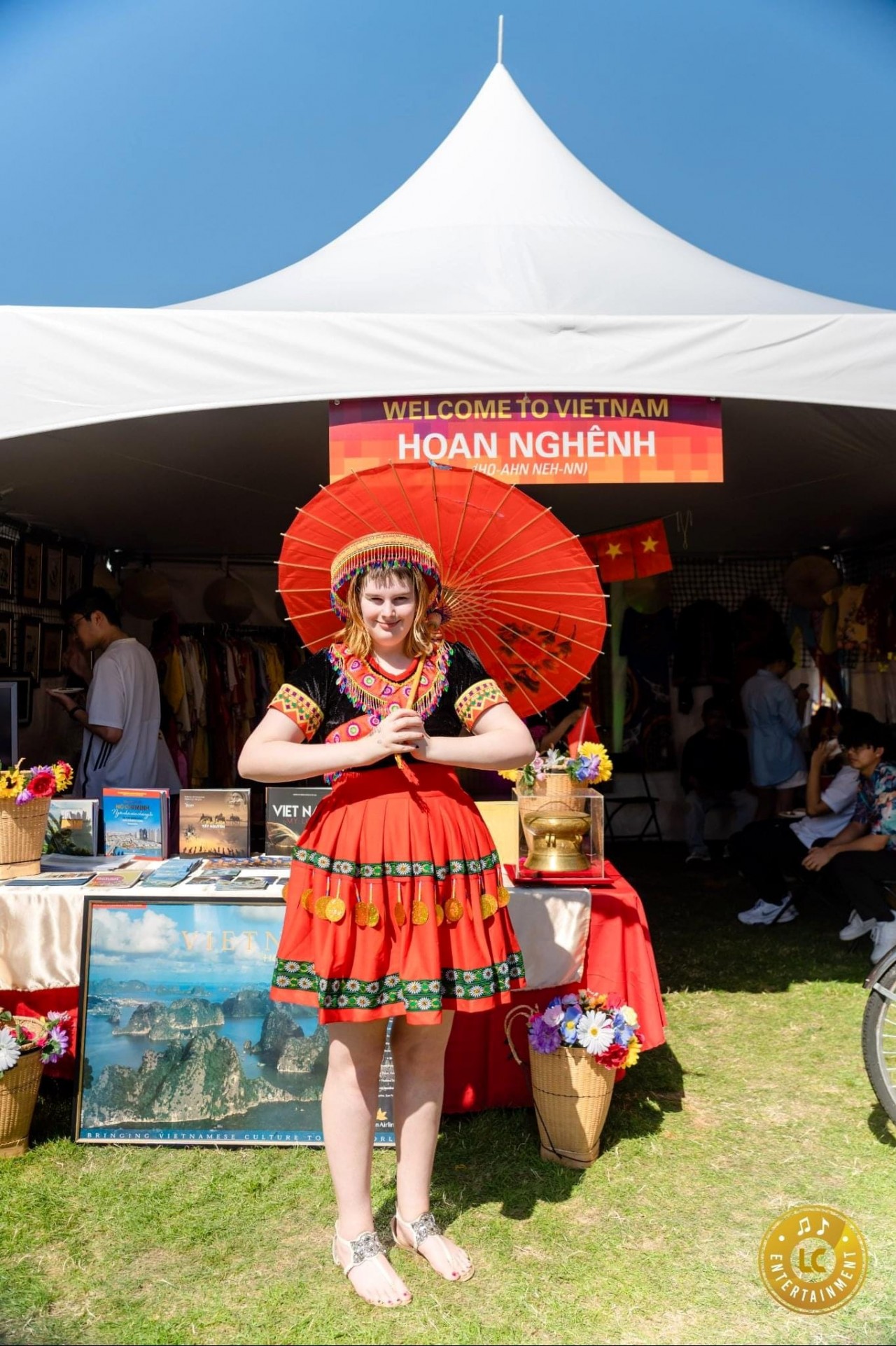 Vietnam Participates in The Largest Multicultural Festival in British Columbia