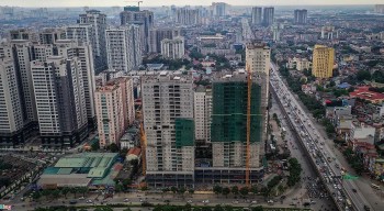 Vietnam Business & Weather Briefing (August 6): Opposite Trends in Domestic and Global Gold Price