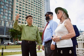 Former Israeli PM in Vietnam for Development Talks