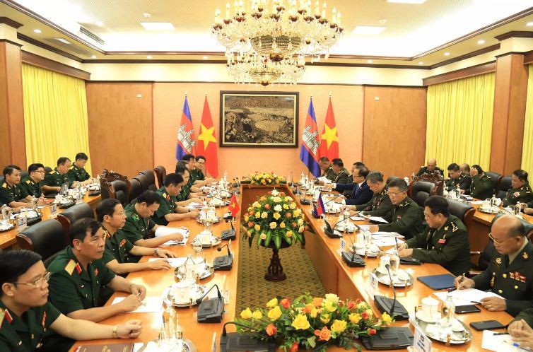 Vietnam, Cambodia Effectively Ensure Security in Border Areas