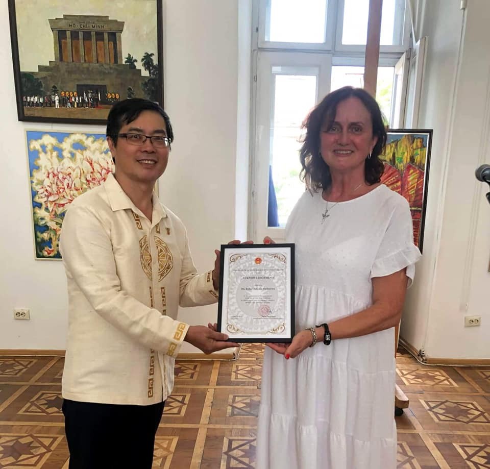 Vietnam Painting Exhibition Held in Ukrainian City