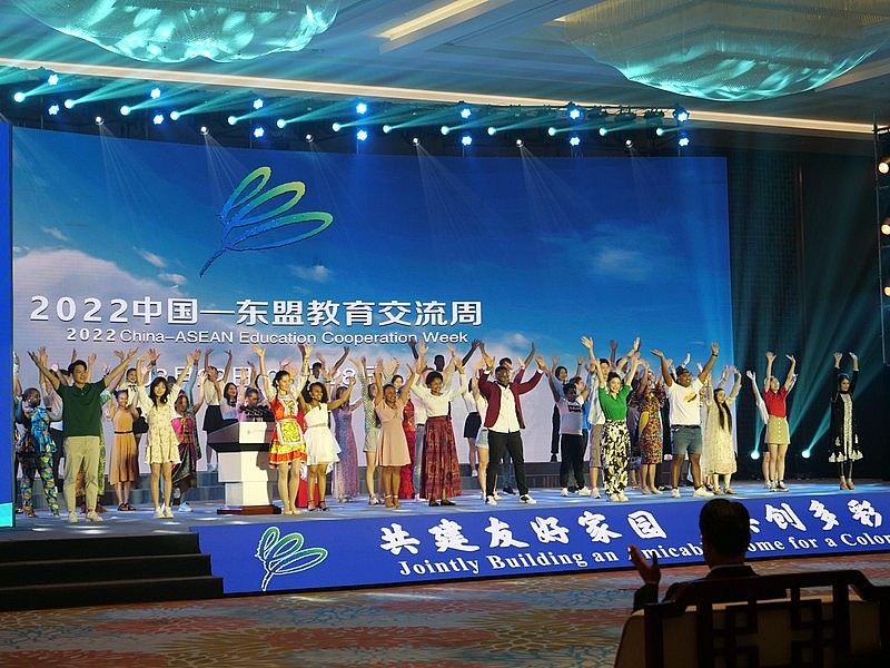 Vietnam’s Digital Transformation Introduced at China-ASEAN Education Cooperation Week