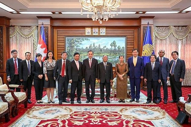 Parties of Vietnam and Cambodia Strengthen Cooperation