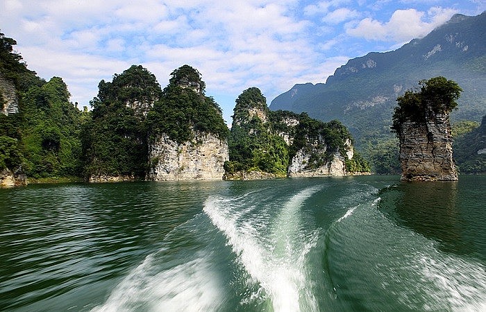 Na Hang - Lam Binh Eco-Tourism Site: The Natural Jewel of Tuyen Quang