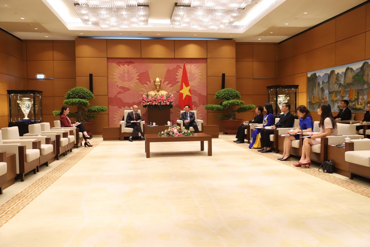 At the meeting. Photo: VNA