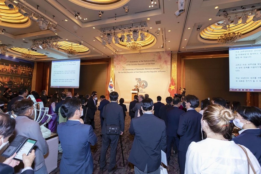 Vietnam and RoK Celebrate 30th Anniversary of Diplomatic Ties