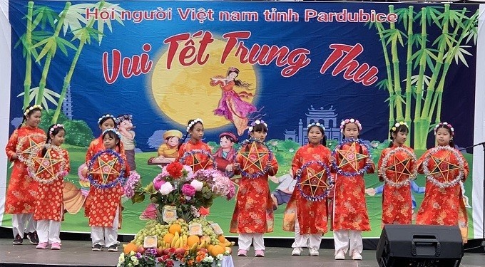 Vietnamese to Celebrate Mid-Autumn Festival in Pardubice, Czech Republic