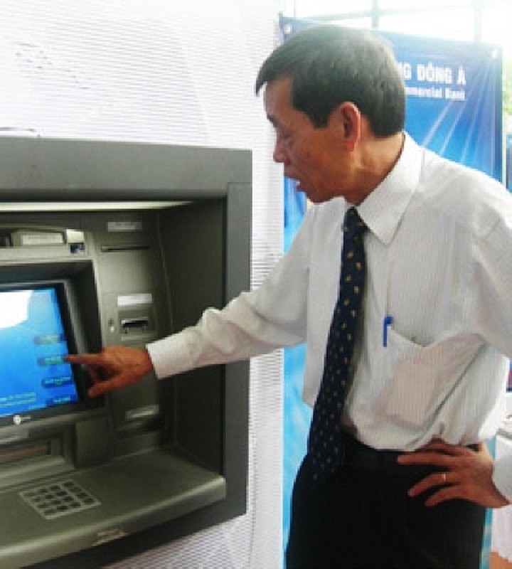 Do Duc Cuong - Vietnamese Doctor Who Revolutionizes ATMs