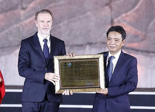 Practices of Then Receive UNESCO Certificate