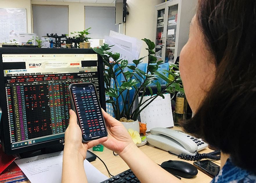 Vietnam Business & Weather Briefing (Sep 6): Petrol prices further down