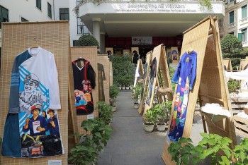Ao Dai On The Heritage Path
