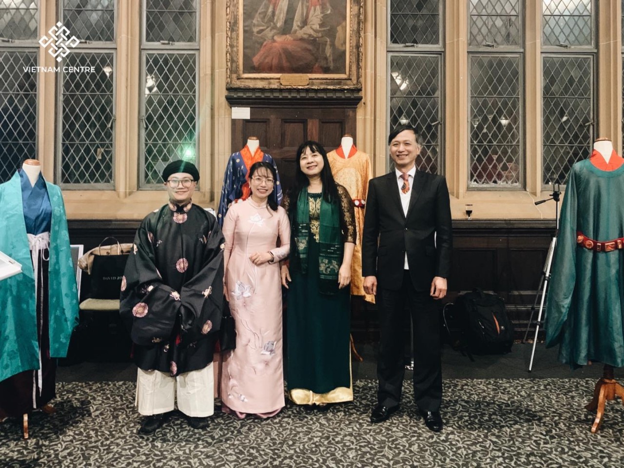 Australians Amaze with Vietnamese Traditional Costumes