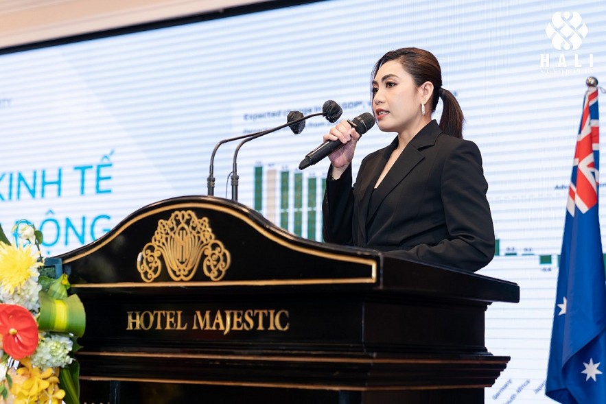 “This fiscal year is a golden investment opportunity for Vietnamese investors”