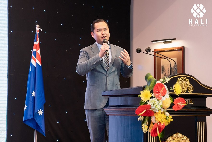 “This fiscal year is a golden investment opportunity for Vietnamese investors”