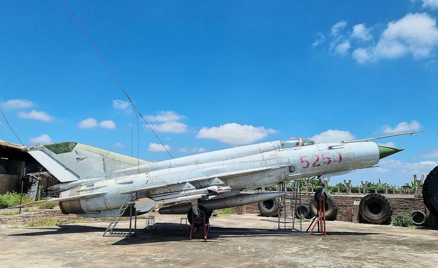 Aircraft and Weapons on Display at Kim Chinh Private Museum in Ninh Binh