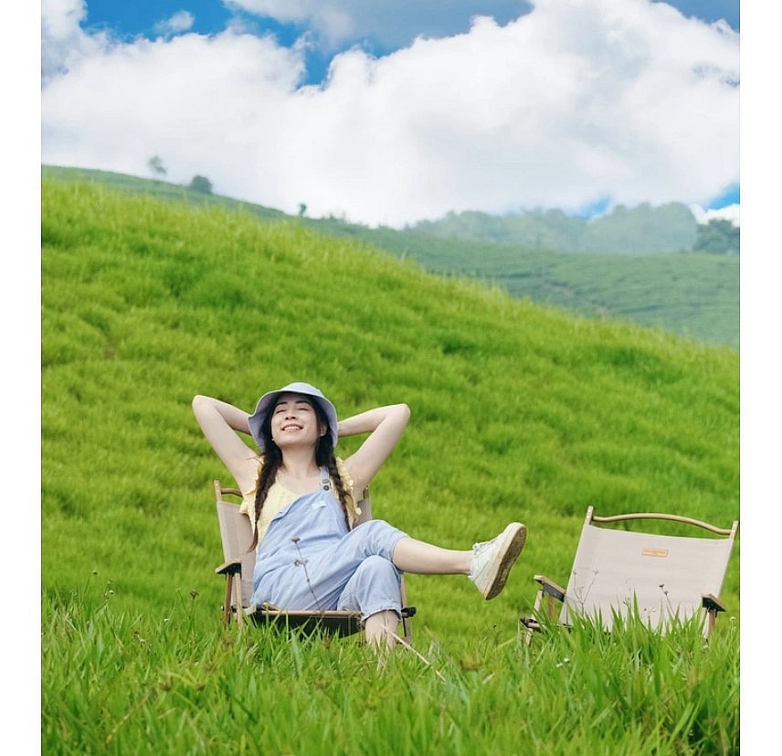 Stunning Grassland Like Windows Wallpaper In Son La