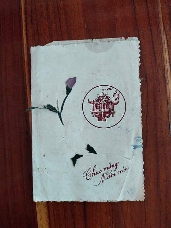 Cậu bé Lào ở Việt Nam