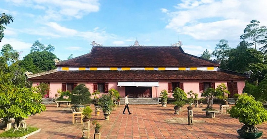 Thien Mu Pagoda: The 