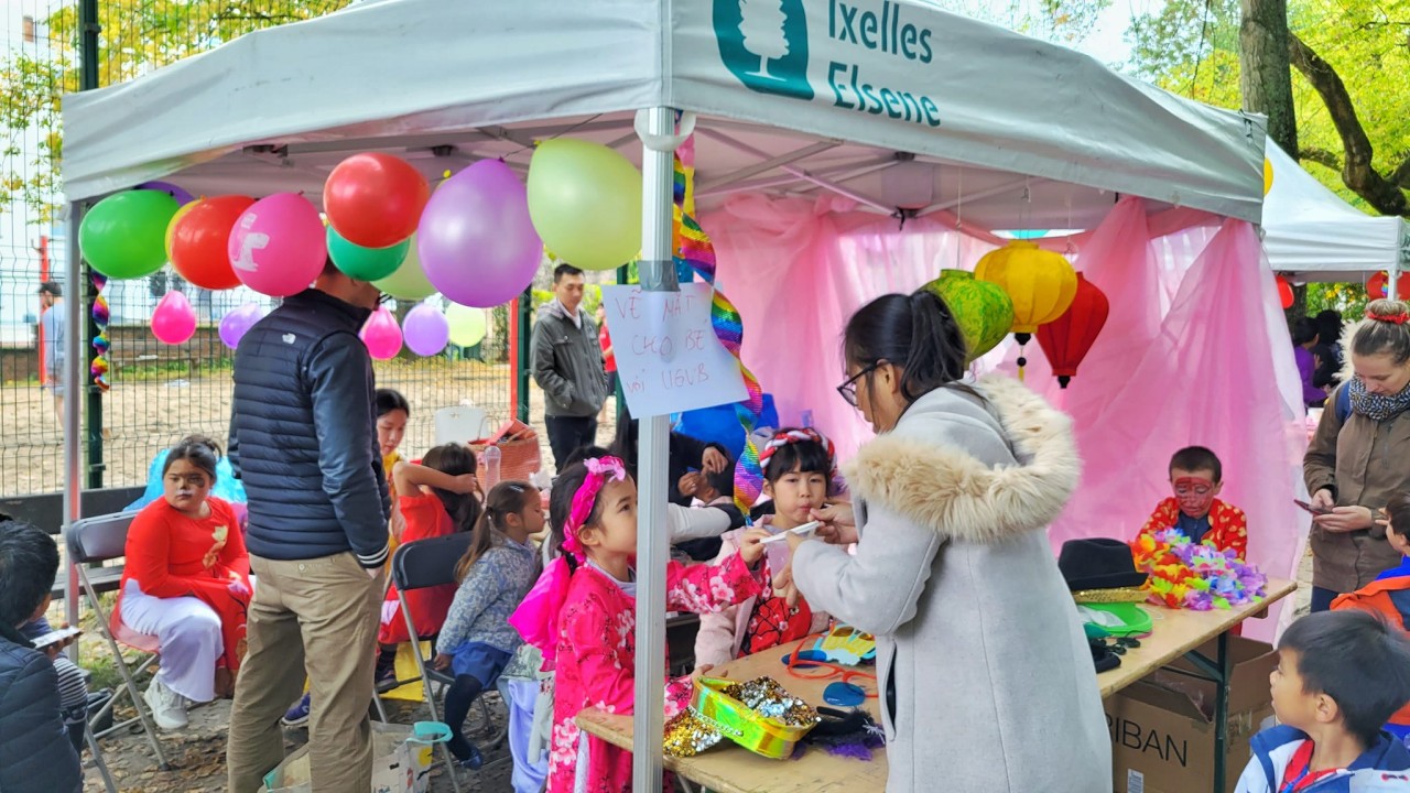 Children Celebrate Mid-Autumn Festival at Vietnamese Family Festival in Belgium