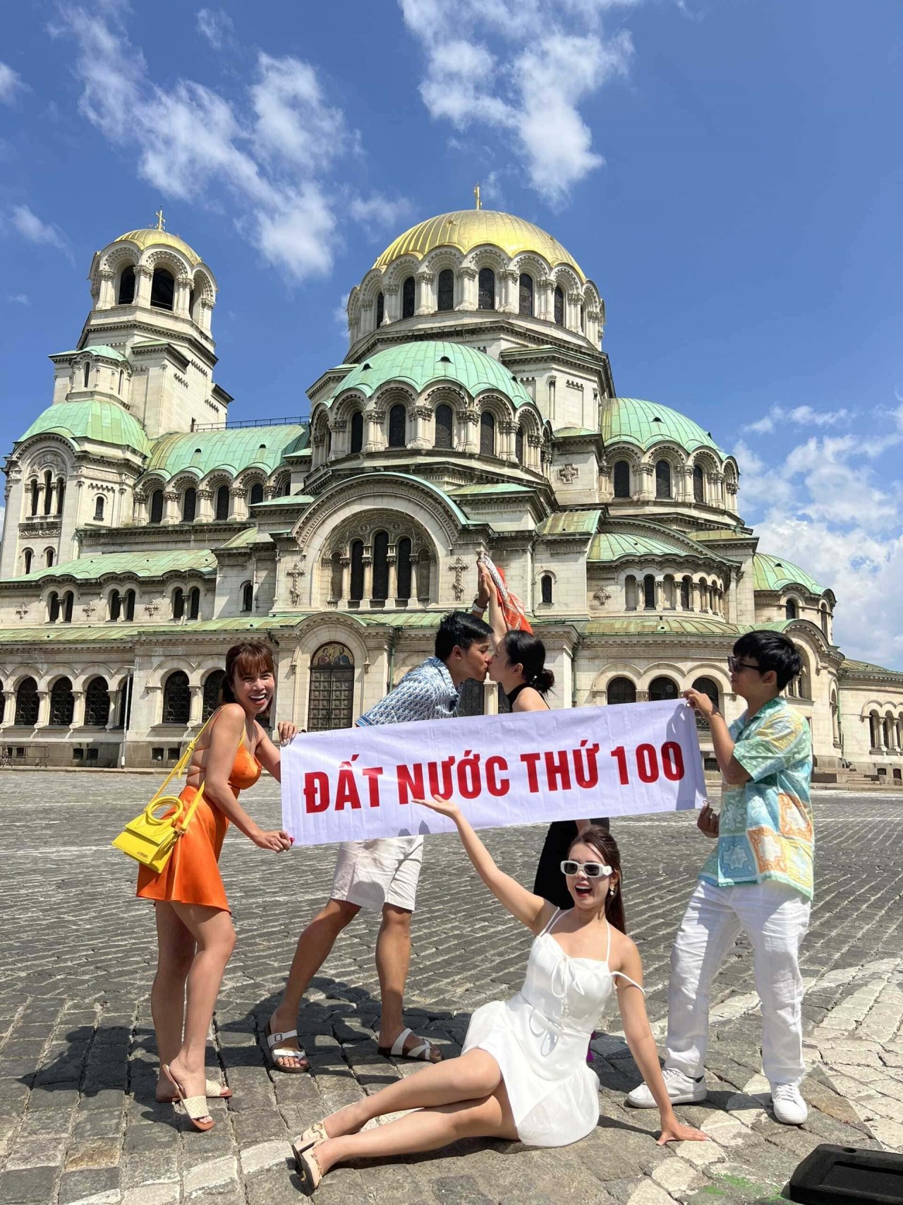 Photo: Vu Thi Quynh Hoa 