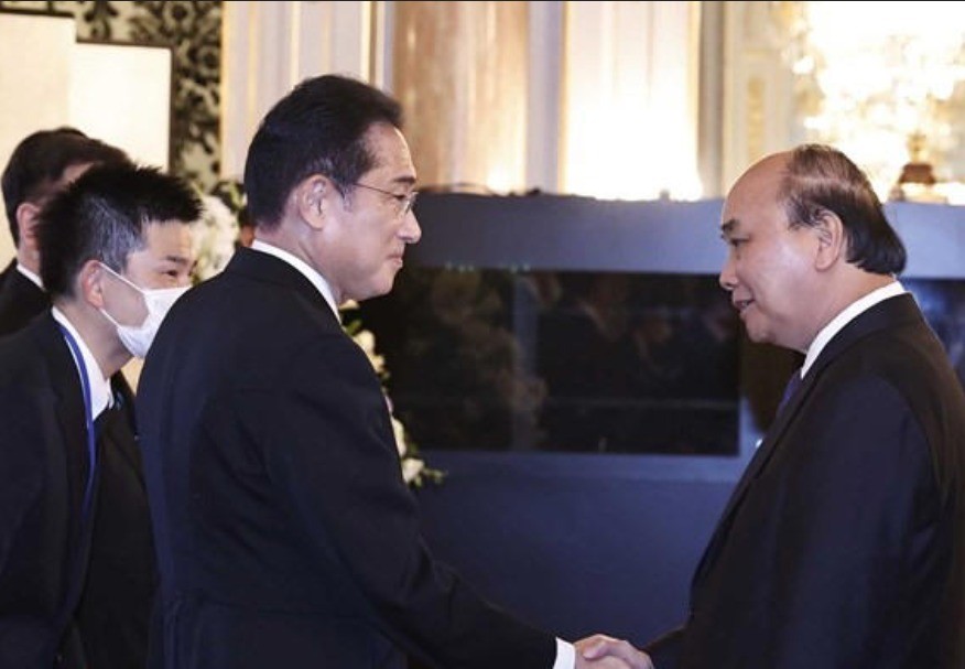 President Arrives in Hanoi after Visting Japan for Former PM Abe's State Funeral
