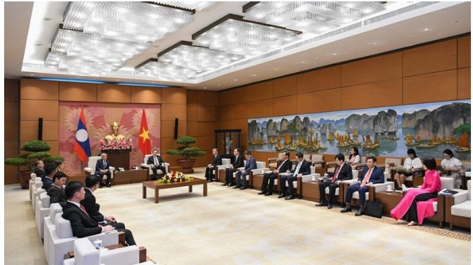 Committees Work to Promote Solidarity in Vietnam, Laos