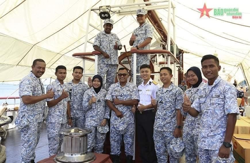 Vietnamese Navy Ship Arrives at Home Port, Concluding Malaysian Visit