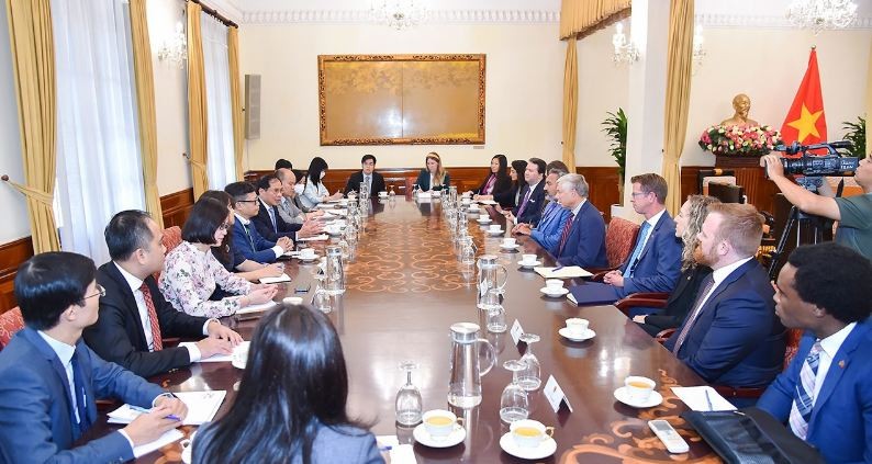 Chairman of US House of Representatives’ Sub-Committee on Asia-Pacific Visits Vietnam