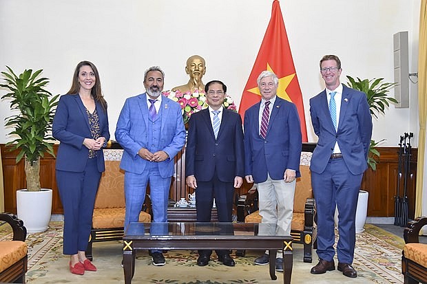 Chairman of US House of Representatives’ Sub-Committee on Asia-Pacific Visits Vietnam