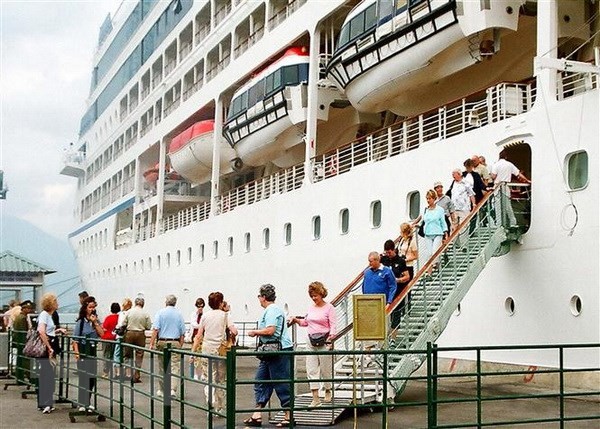Thua Thien - Hue Welcomes Back International Tourists by Sea