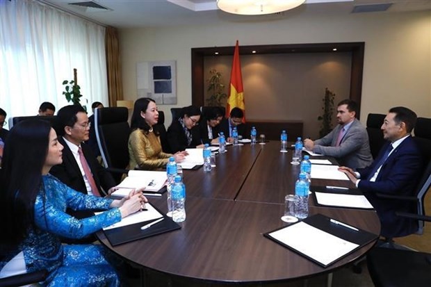 Vietnames Vice President Welcomed in Kazakhstan