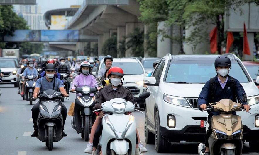 Vietnam Business & Weather Briefing (Oct 14): Garment Export Value Up In Nine Months