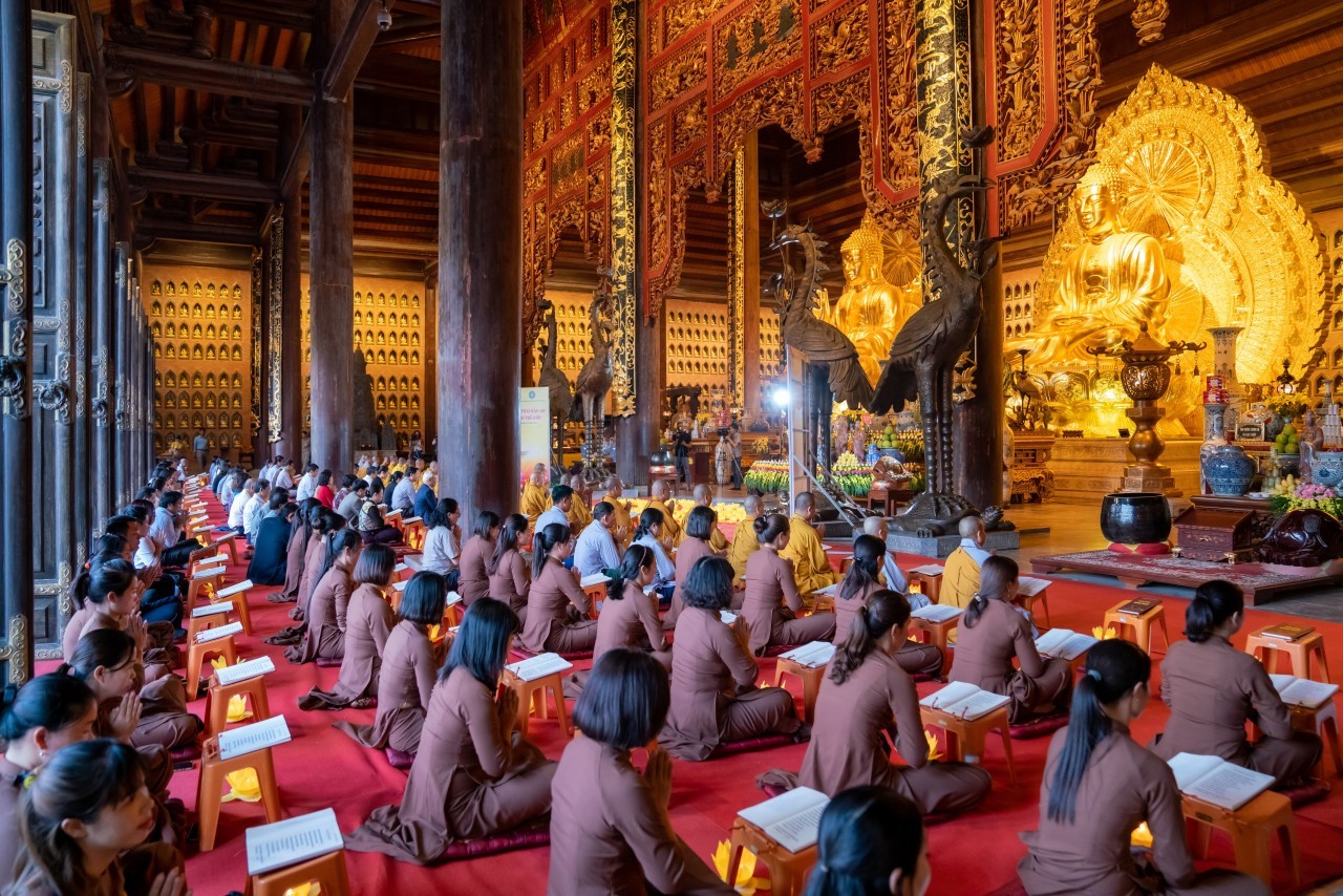 Vietnam Peace Committee, VUFO Pray for Peace