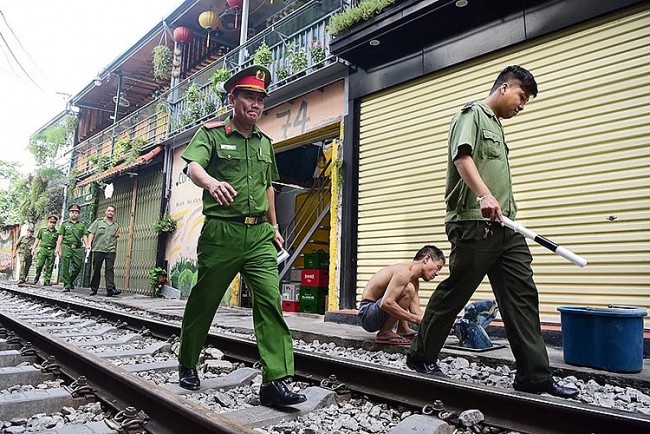 The Eradication of Five World-Famous Destinations