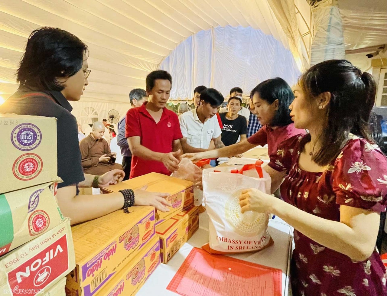 Vietnamese Embassy meets community in Sri Lanka