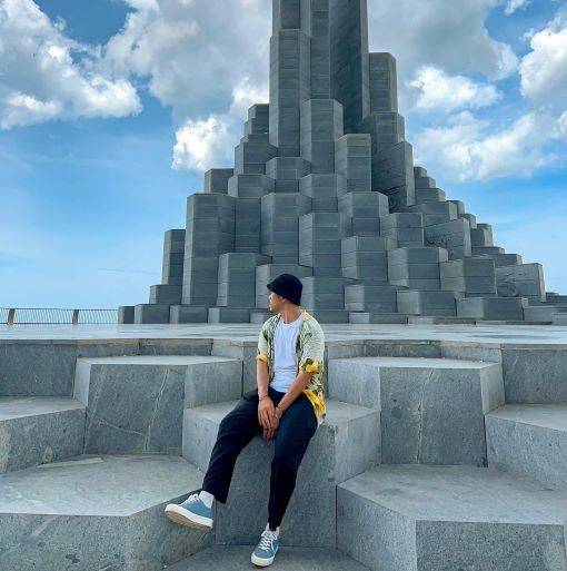 Tourist Cities in Short Distances for Travelers with Limited Time Tourist Cities in Short Distances for Travelers with Limited Time